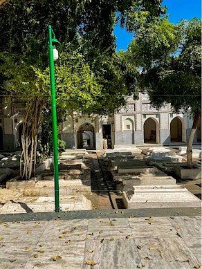 Hijron Ka Khanqah